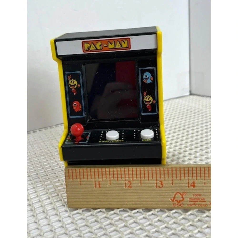 Pac-Man Mini Hand‎ Held Arcade Game Bandai Namco Tested & Works